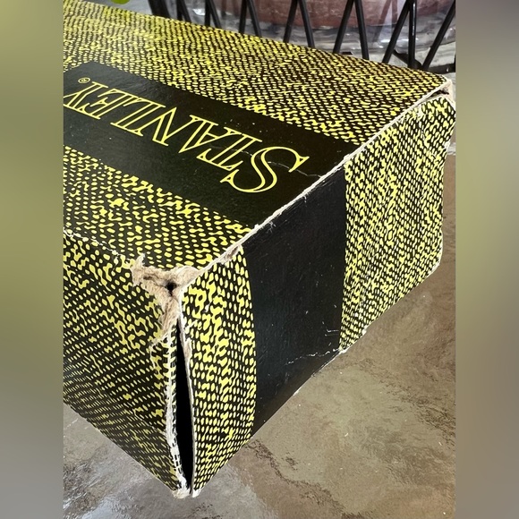 Vintage Stanley Clothes Brush / Lint Remover New in Box Black Lifetime Guarantee - Picture 10 of 10